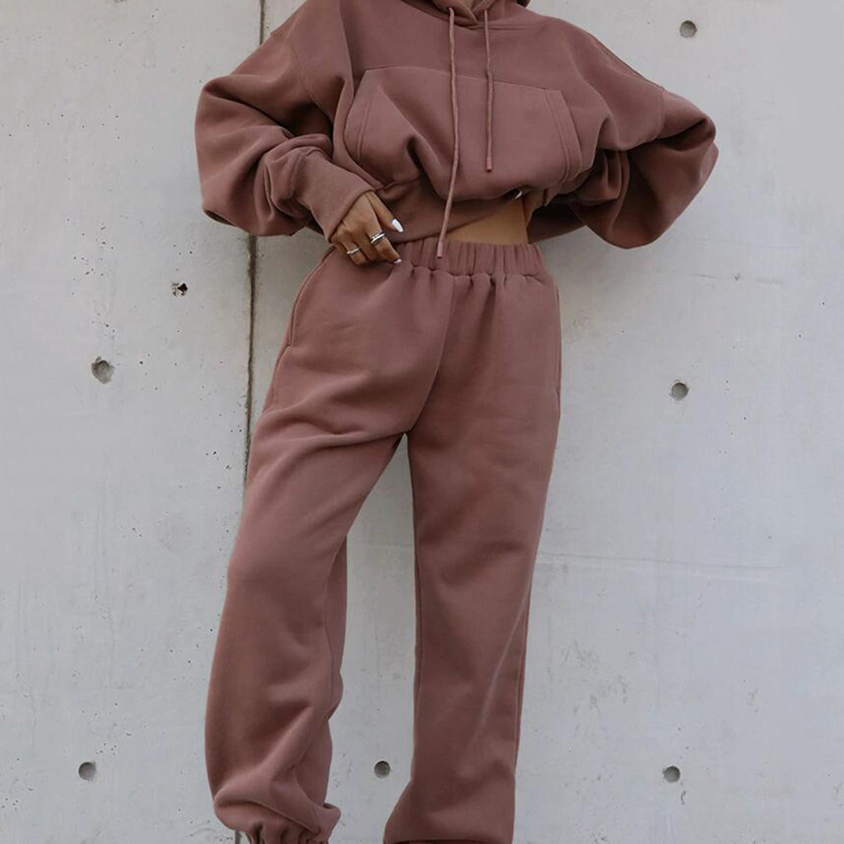 Conjunto deportivo cálido con capucha para mujer
