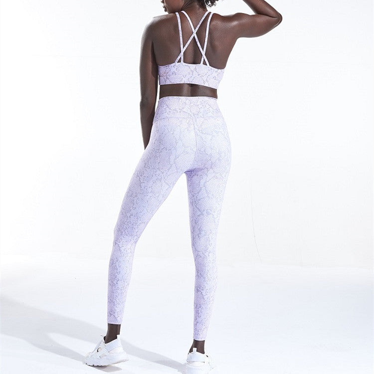 Conjunto deportivo de yoga con estampado serpentino