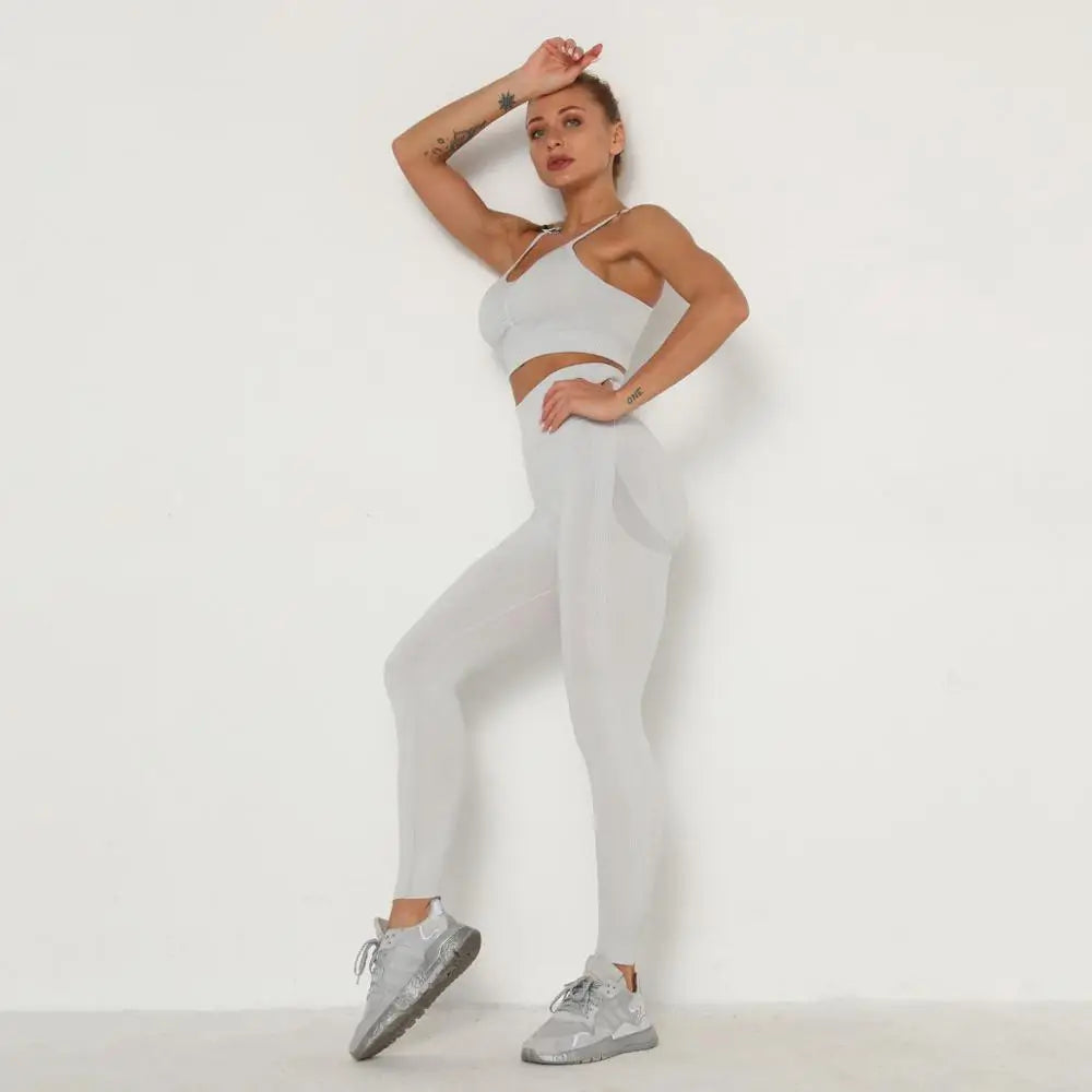 Conjunto deportivo sin costuras para mujer