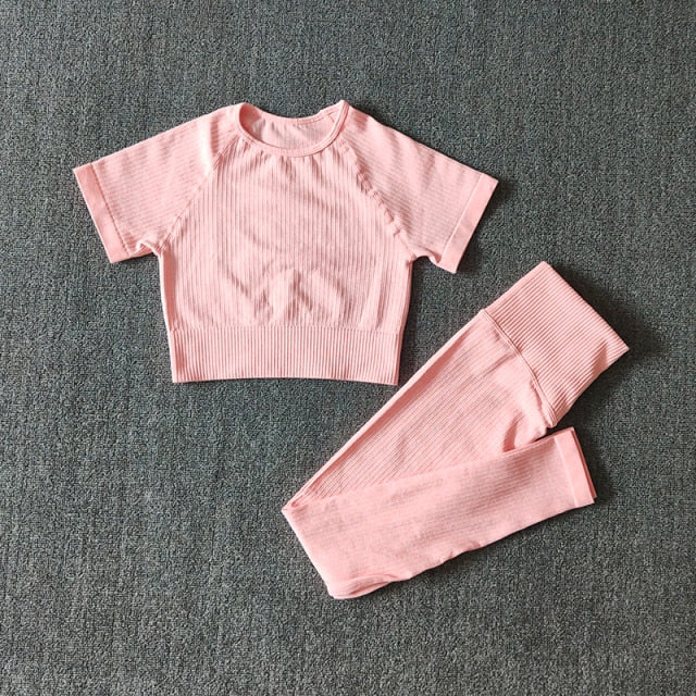 Conjunto Yoga Seamless para Mujer – Crop Top Manga Corta y Leggings Deportivos
