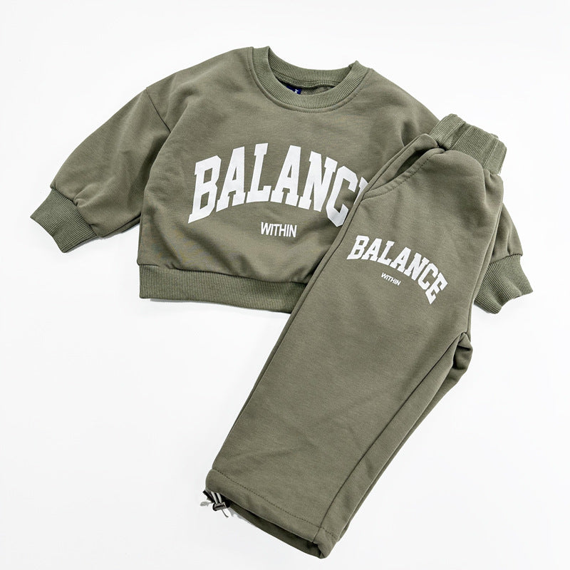 Conjunto de ropa deportiva de manga larga con capucha y pantalón largo