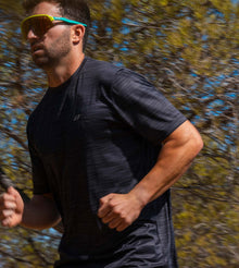 Camiseta Endurance Negra