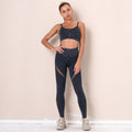 Conjunto de yoga sin mangas con espalda descubierta