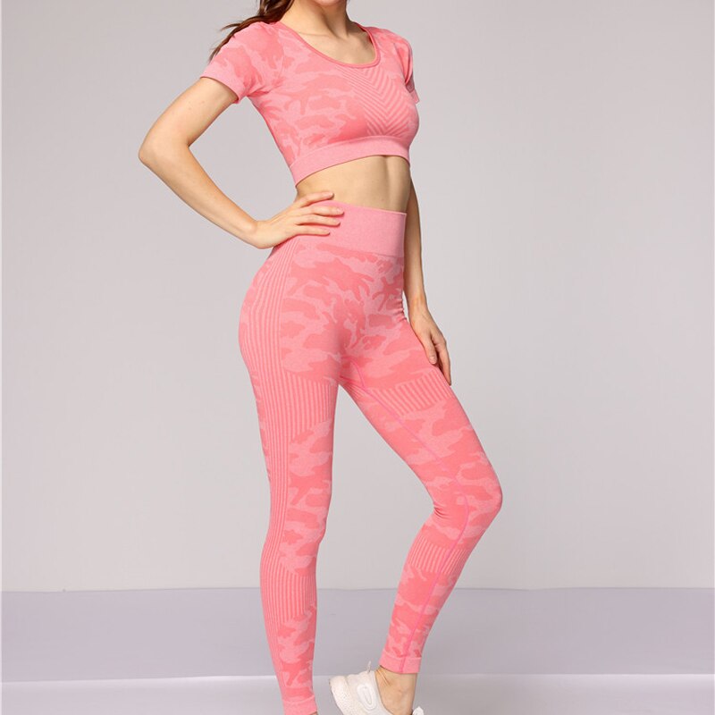Conjunto de Yoga Sin Costuras para Mujer – Top Espalda Descubierta y Leggings Estampado Leopardo