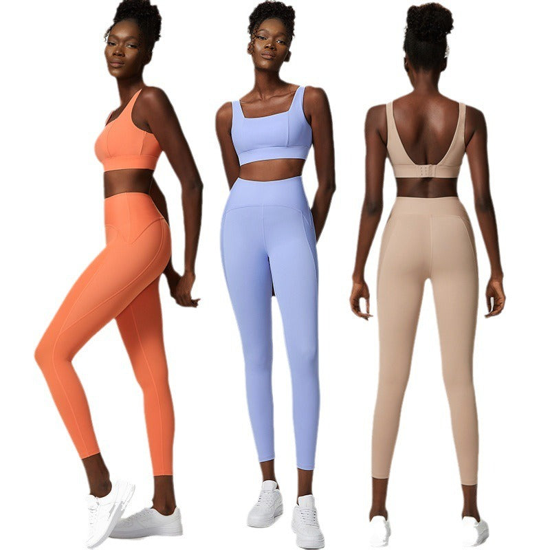 Trajes de yoga europeos y americanos para mujer, conjuntos de fitness efecto desnudo