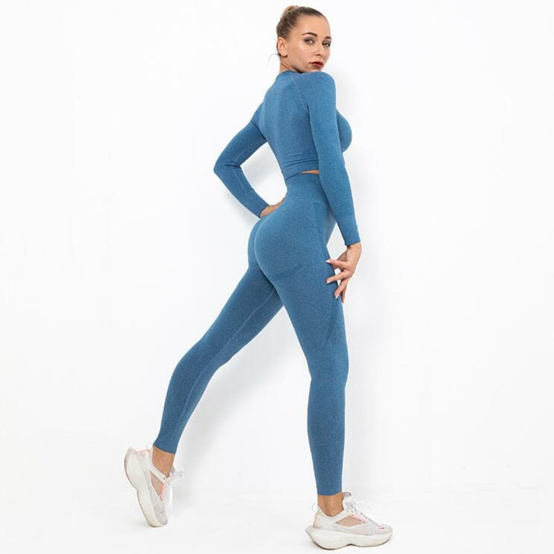 Conjunto de yoga sin costuras con top de manga larga
