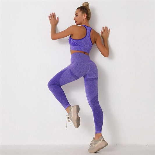 Conjunto de yoga de dos piezas con top y leggings
