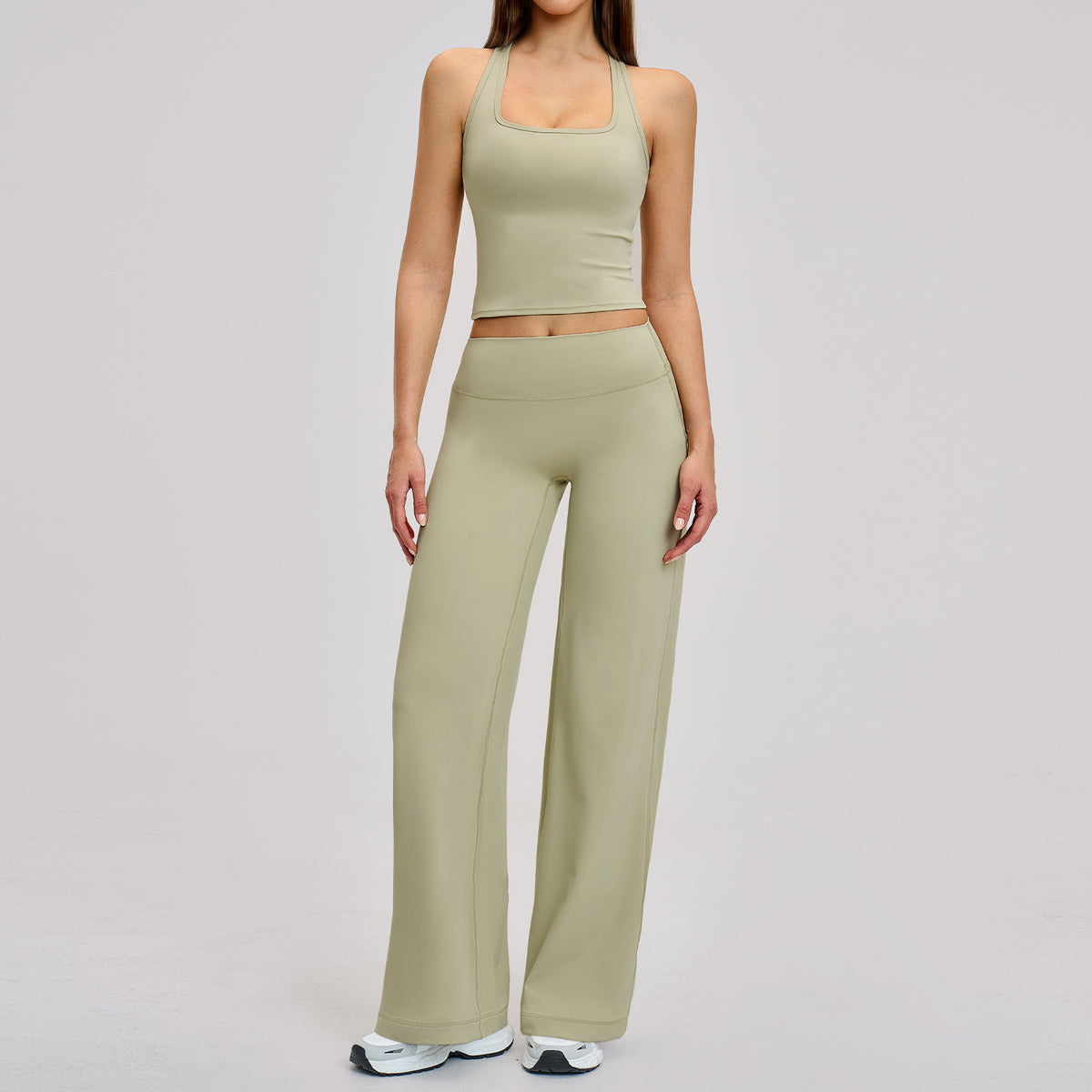 Conjunto deportivo con forro afelpado para mujer