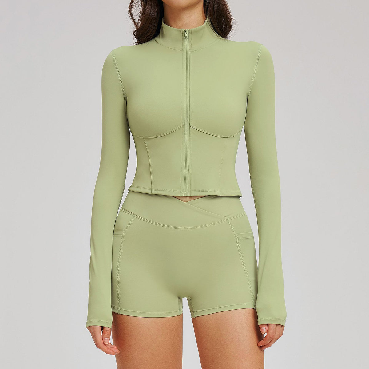 Conjunto deportivo casual con chaqueta y pantalón