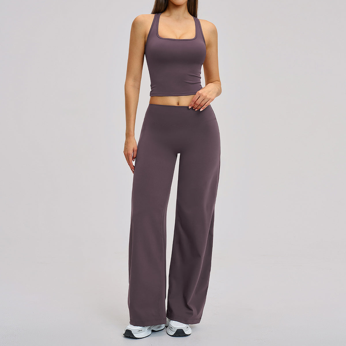 Conjunto deportivo con forro afelpado para mujer