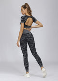 Conjunto de Yoga Sin Costuras para Mujer – Top Espalda Descubierta y Leggings Estampado Leopardo