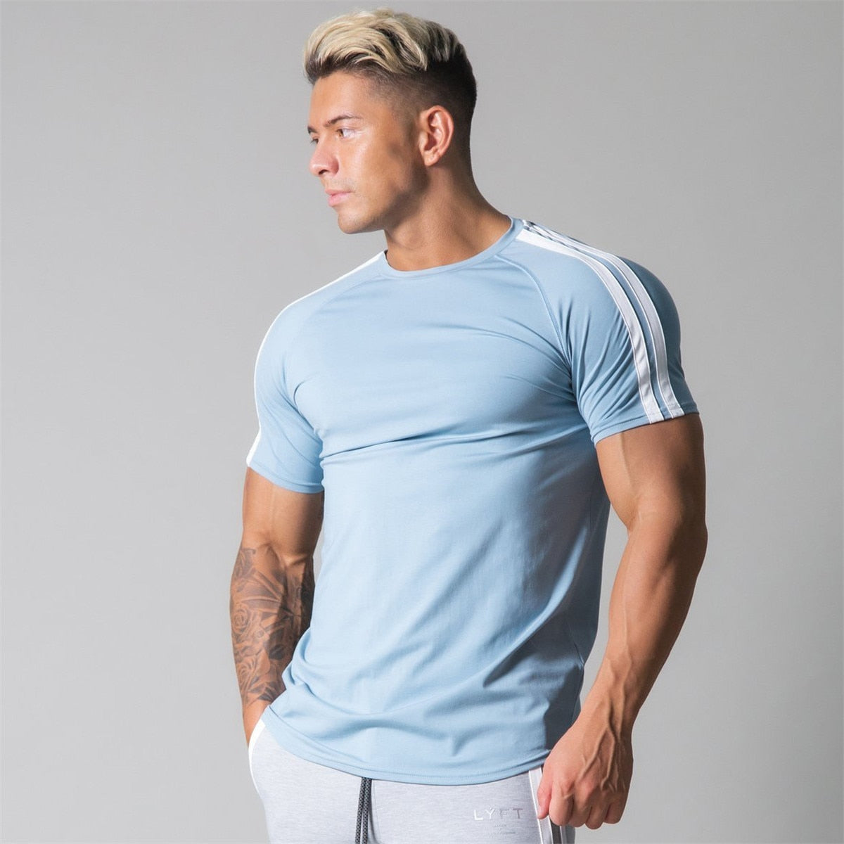 Camiseta deportiva de manga corta para hombre