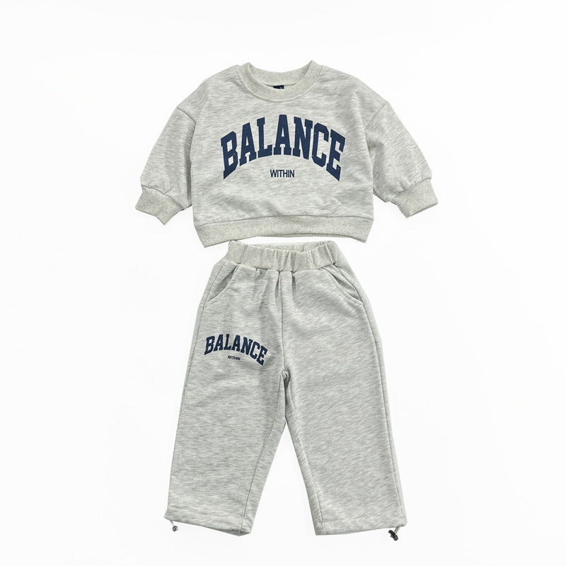 Conjunto de ropa deportiva de manga larga con capucha y pantalón largo