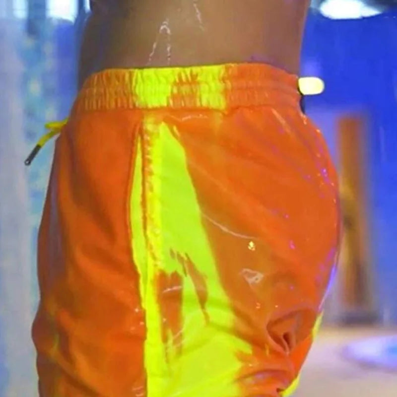 Pantalón corto de baño con cambio de color para hombre