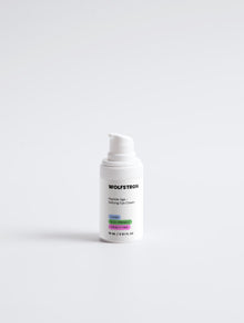 Crema Contorno de Ojos Antienvejecimiento con Péptidos WOLFSTRGN